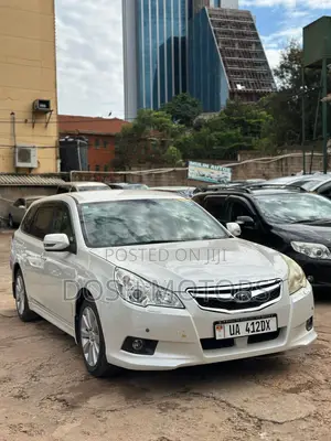 Subaru Legacy 2.0D Estate 2011 White