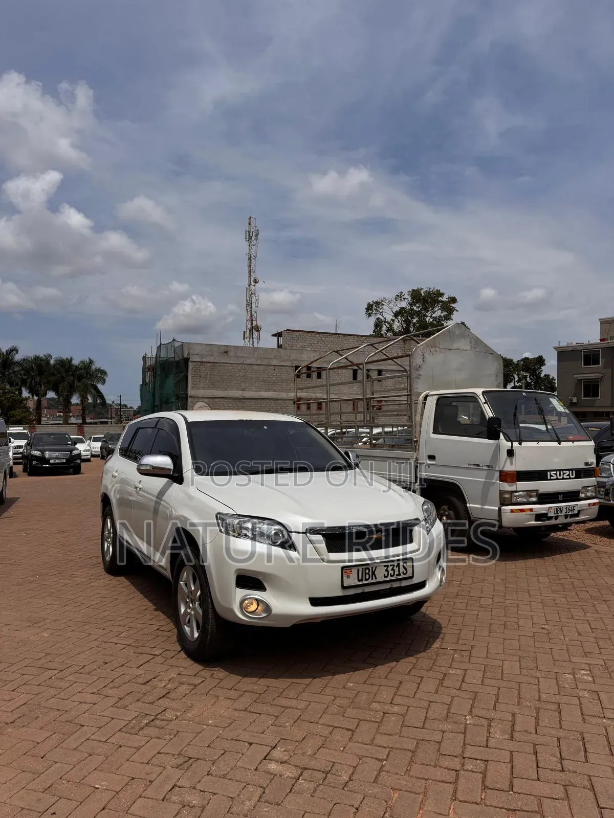 Toyota Vanguard 2009 White