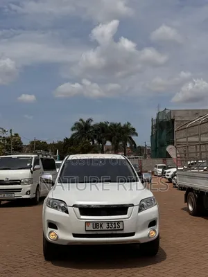 Toyota Vanguard 2009 White
