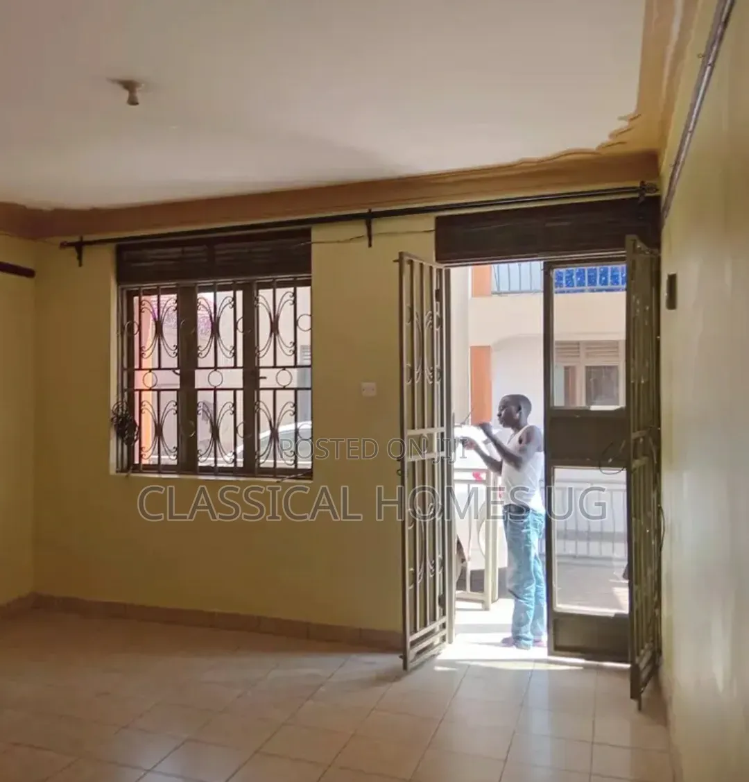 3bdrm Apartment in Mutundwe, Central Division for rent