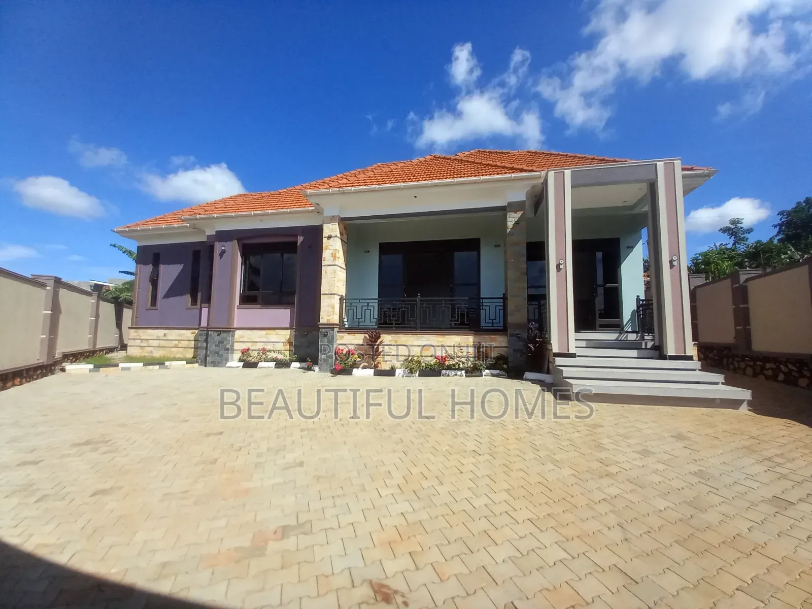 Furnished 4bdrm Bungalow in Bwebajja, Ssabagabo-Makindye for sale
