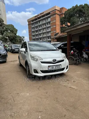 Toyota Ractis 2014 White