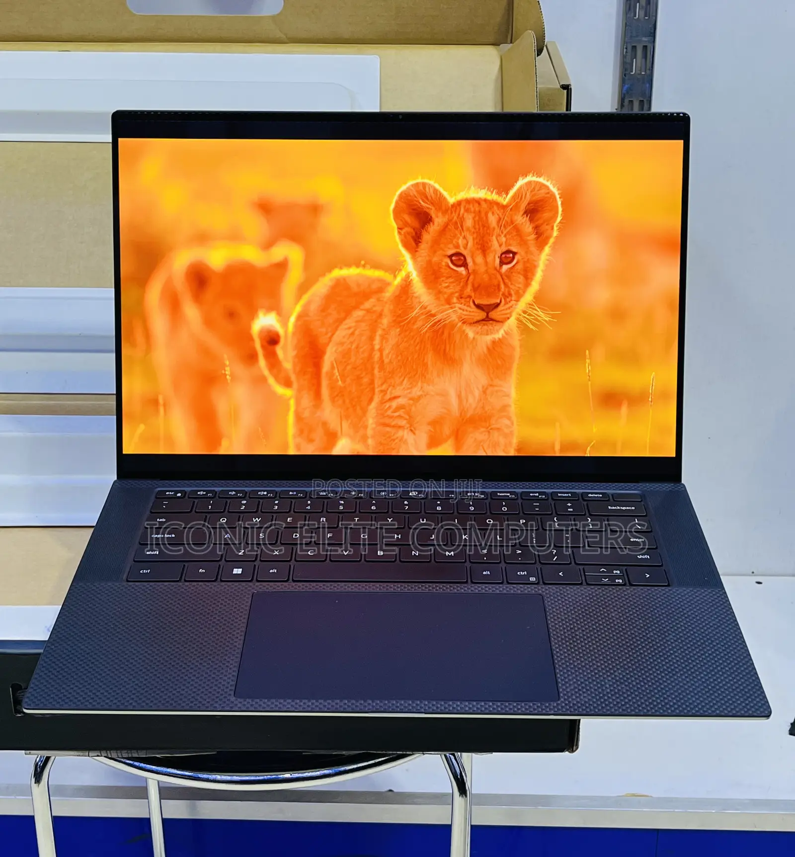 New Laptop Dell Precision 5560 16GB Intel Core i7 SSD 512GB