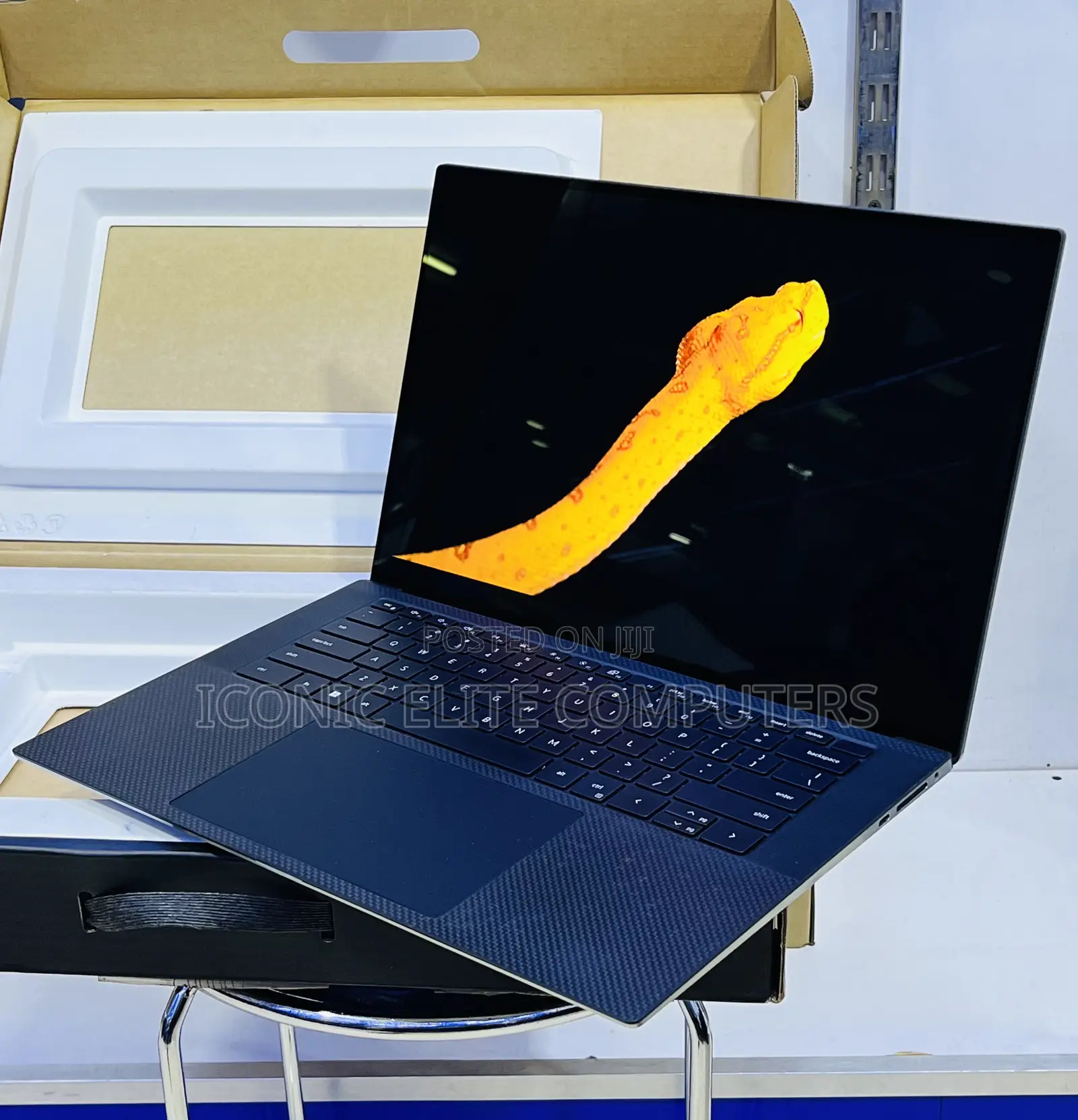 New Laptop Dell Precision 5560 16GB Intel Core i7 SSD 512GB