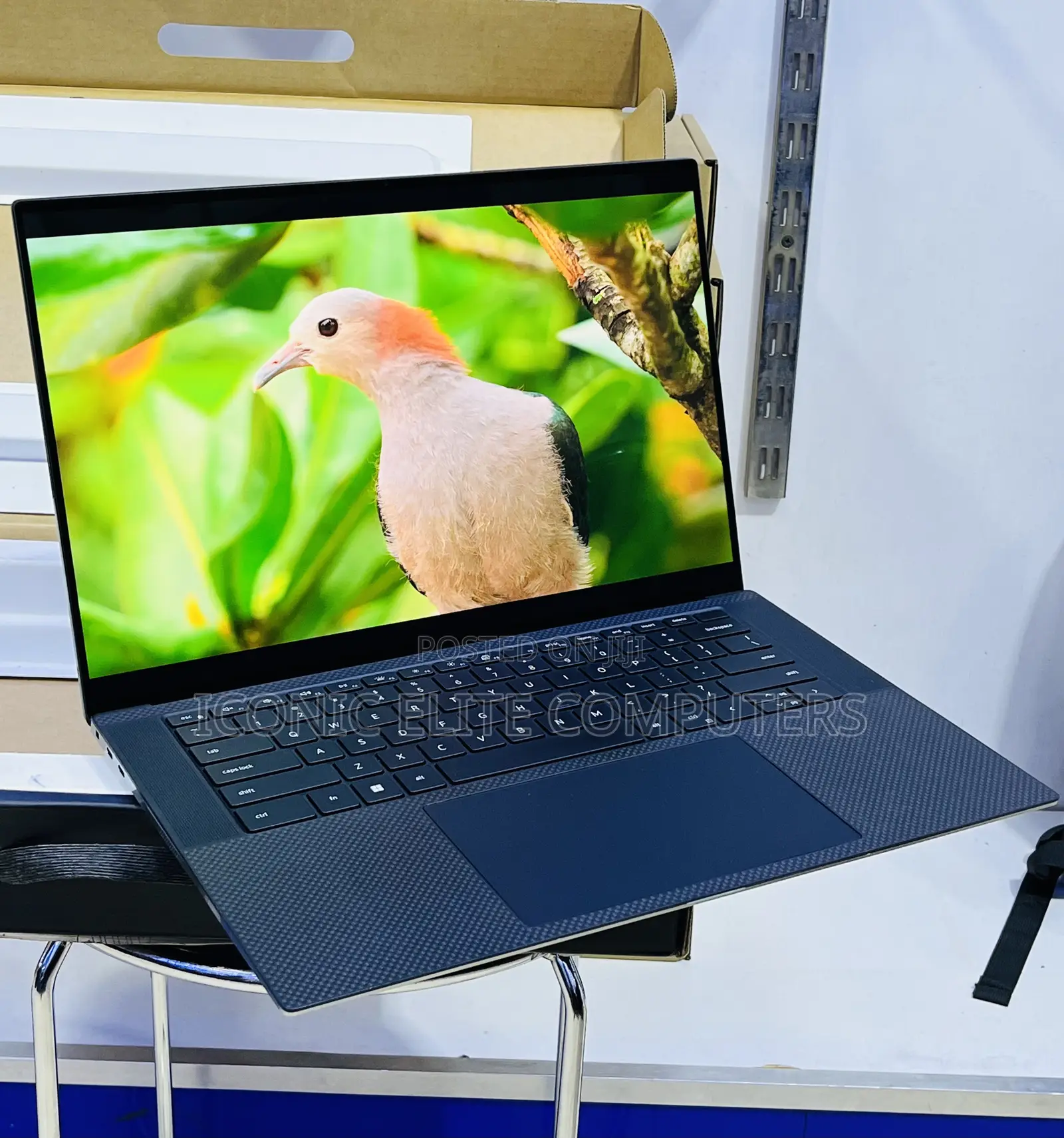 New Laptop Dell Precision 5560 16GB Intel Core i7 SSD 512GB