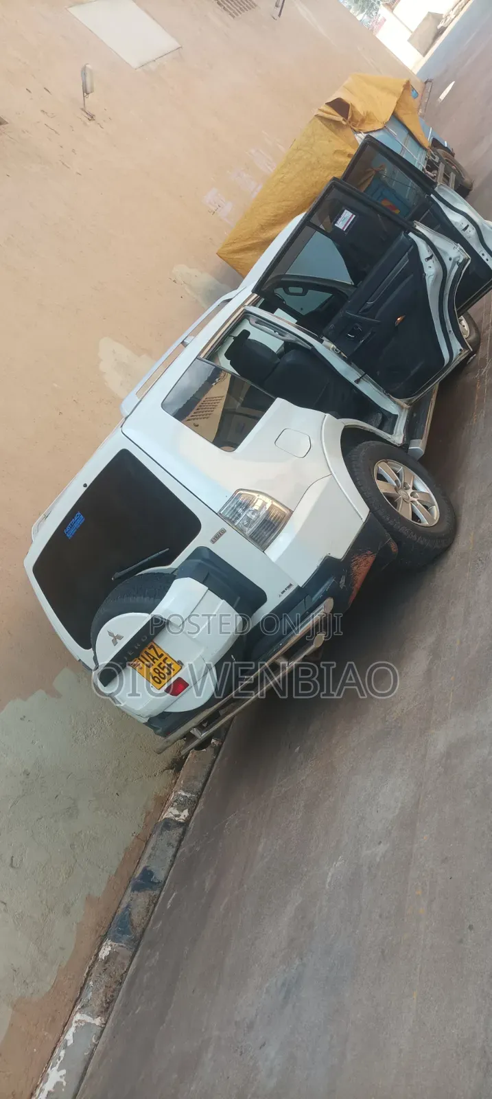 Mitsubishi Pajero 3.8 GLS 2006 White
