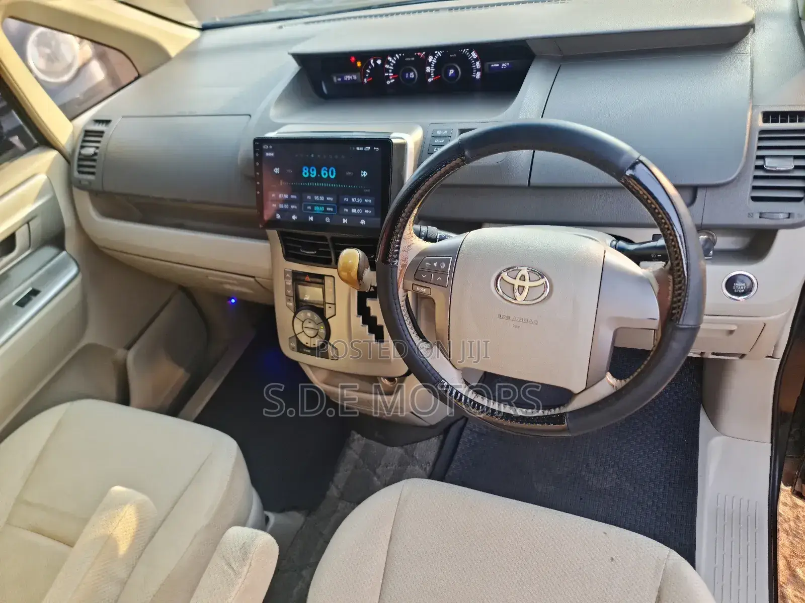 Toyota Noah 2009 Black