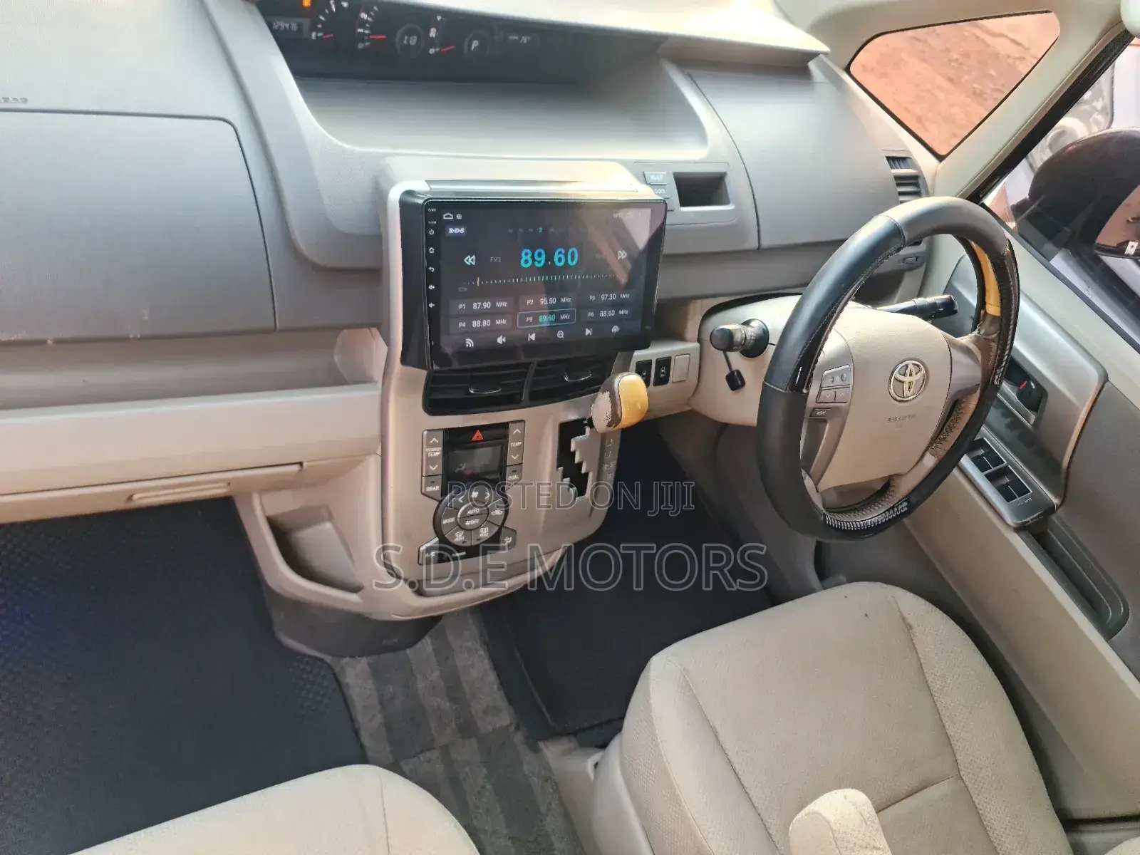 Toyota Noah 2009 Black