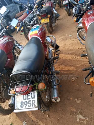 Bajaj Boxer 100 2017 Red