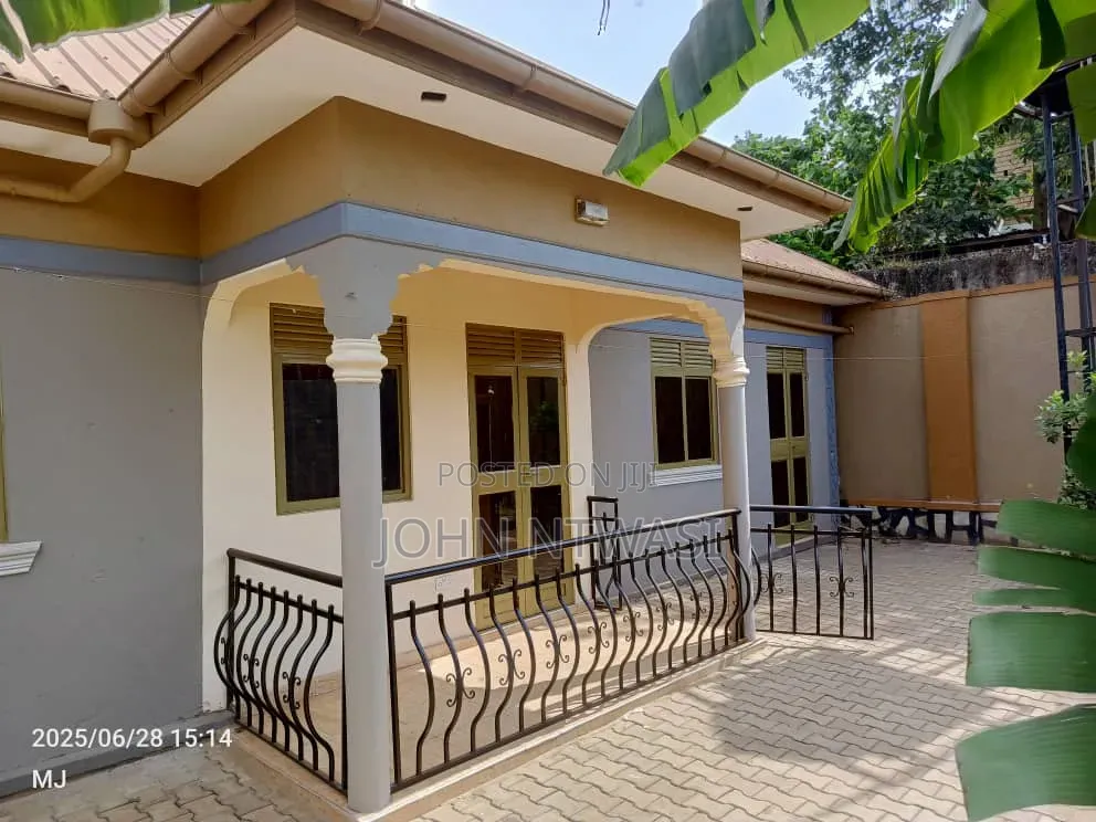 Furnished 5bdrm House in Wakiso / Wakiso for sale