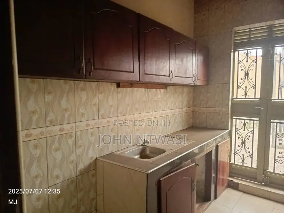 Furnished 5bdrm House in Wakiso / Wakiso for sale