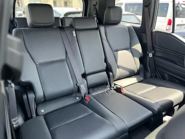 New Toyota Land Cruiser Prado 2.8 2024 Gray