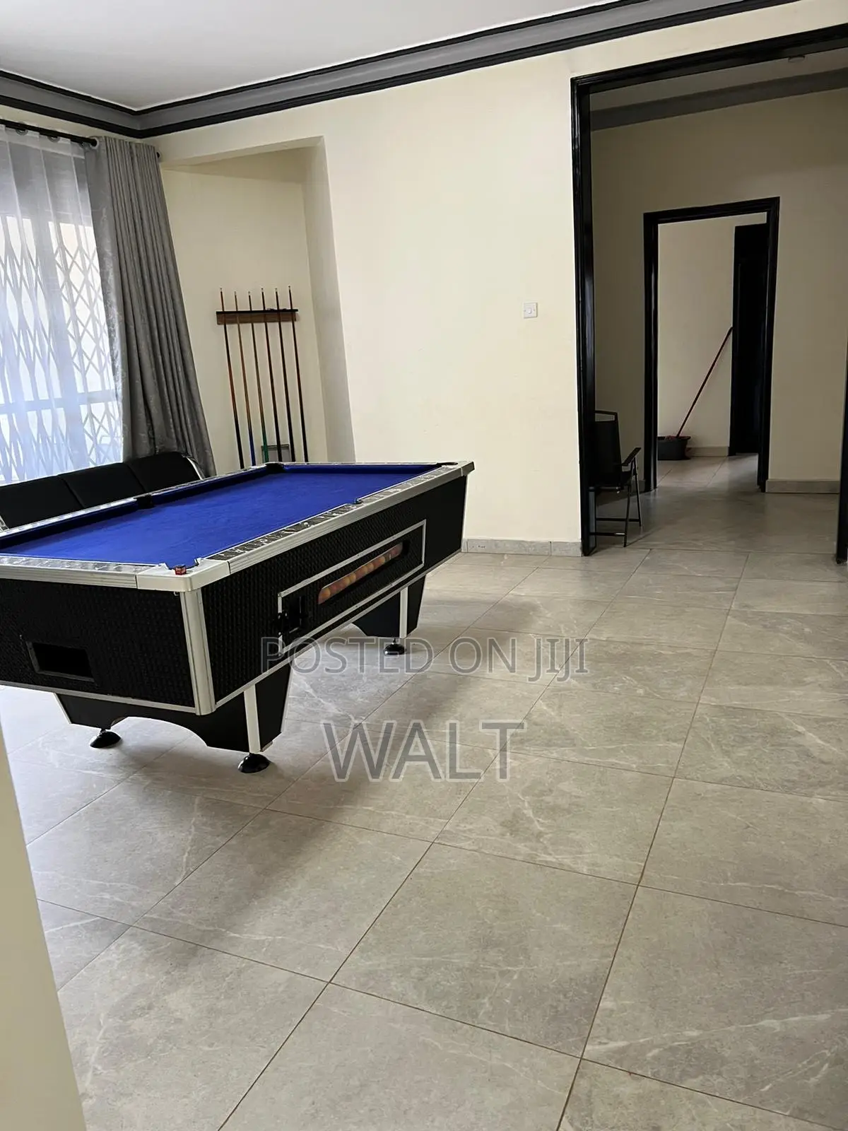 Furnished 9bdrm House in Mbalwa, Central Division for rent