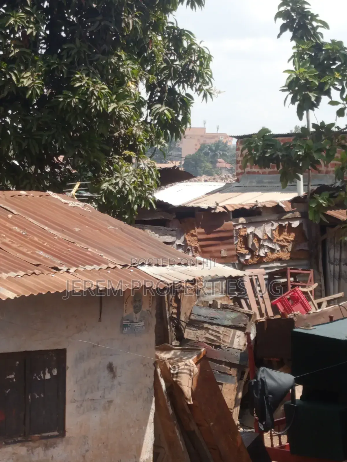 Half Acre in Kibuli Ku Dipo at Only 1.5bn