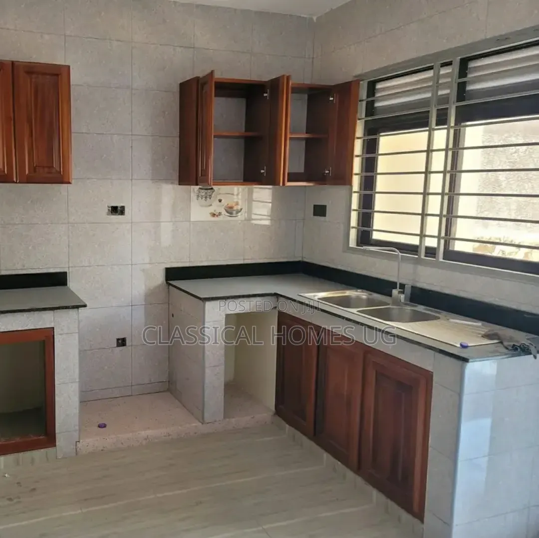 2bdrm Apartment in Lubowa Entebbe Road, Central Division for rent