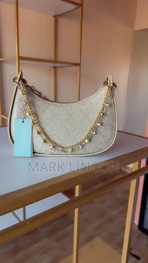 Chrisbella Shoulder Bag