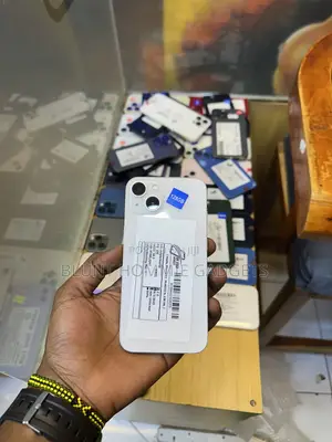 Apple iPhone 13 128 GB
