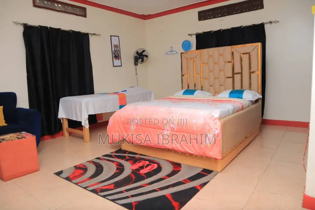 Furnished 7bdrm Bungalow in Kisilamu Zone, Kira for sale