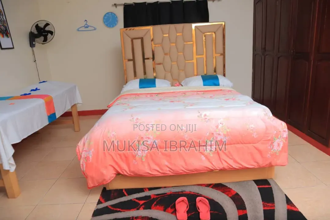 Furnished 7bdrm Bungalow in Kisilamu Zone, Kira for sale