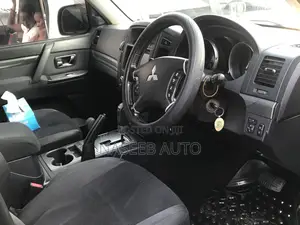 Mitsubishi Pajero 2009 Gray