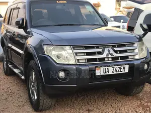 Mitsubishi Pajero 2009 Gray