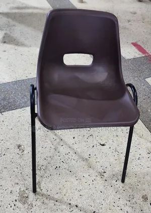 Klassic Chair With Metal Legs