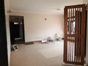 3bdrm Block of Flats in Kololo Property, Central Division for rent