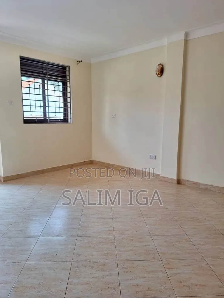 3bdrm Townhouse / Terrace in Kololo Property, Central Division for rent