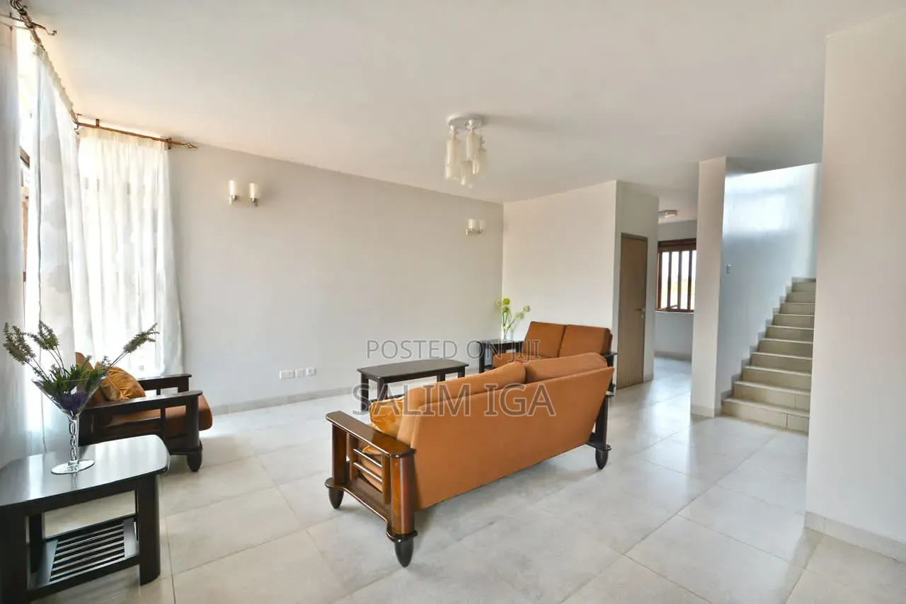 3bdrm Townhouse / Terrace in Kololo Property, Central Division for rent