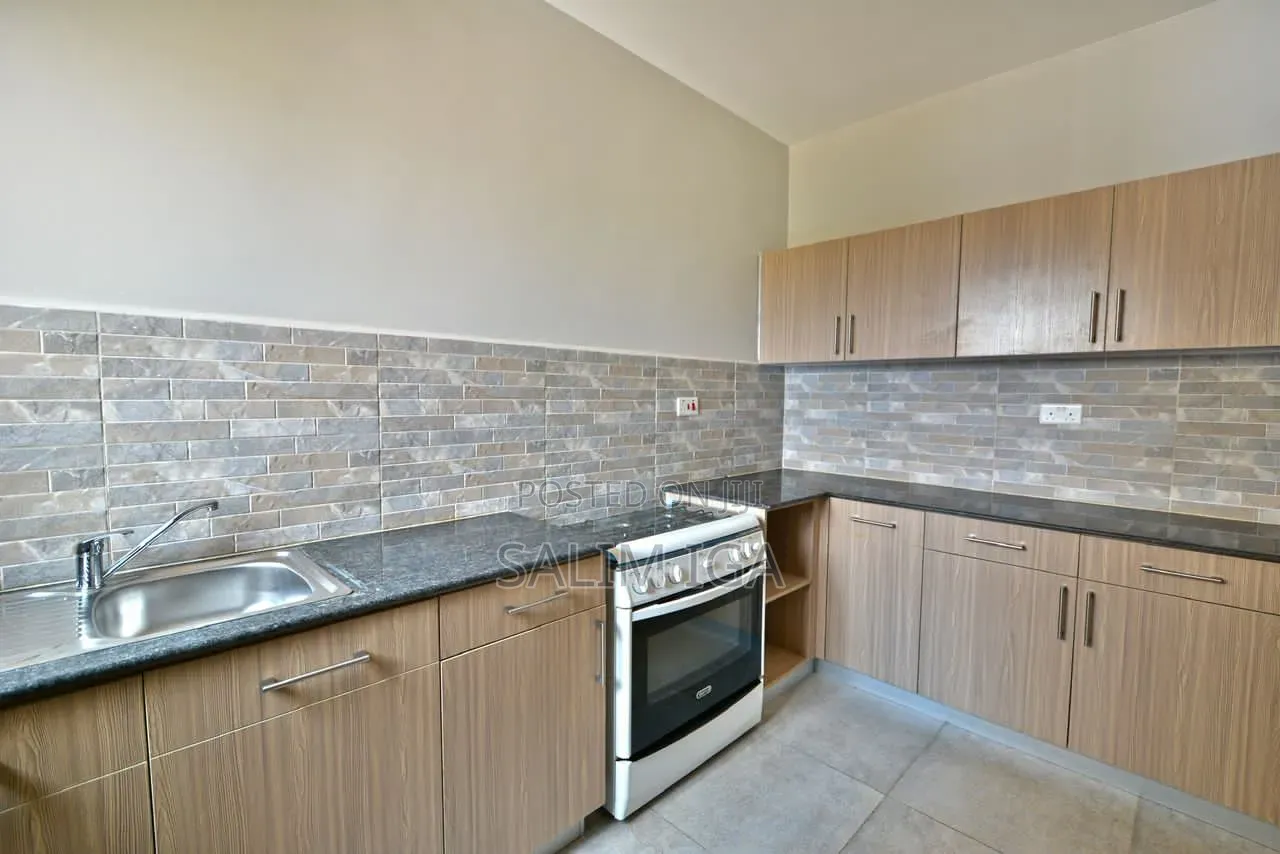 3bdrm Townhouse / Terrace in Kololo Property, Central Division for rent