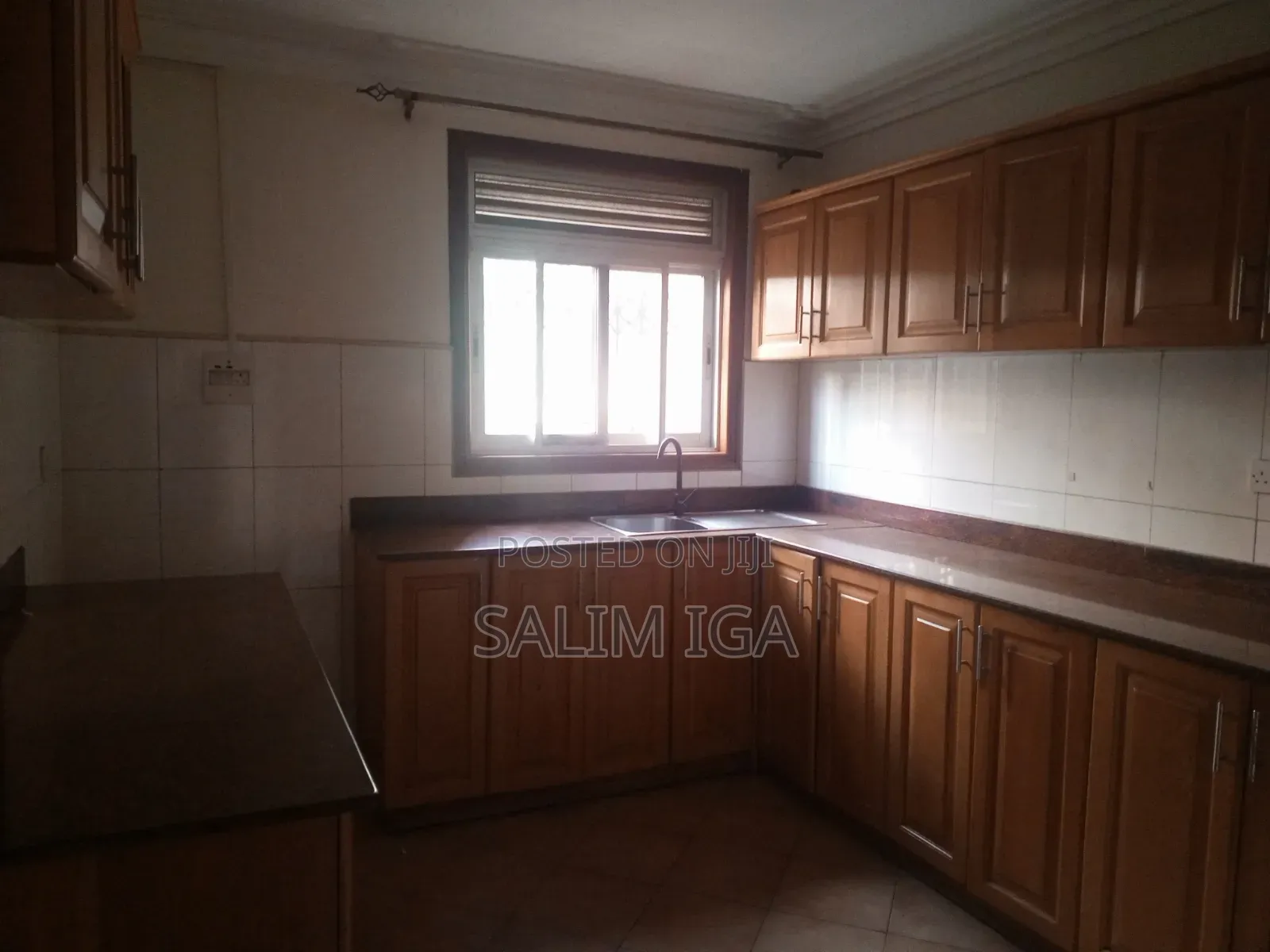 3bdrm Block of Flats in Kololo Property, Central Division for rent