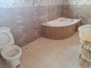 Furnished 3bdrm Penthouse in Kololo Property, Central Division for rent