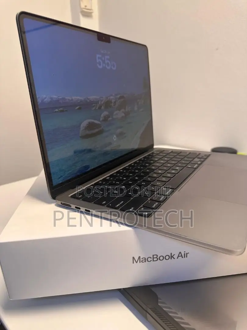 Laptop Apple MacBook Air 2022 M2 8GB Apple M2 SSD 256GB