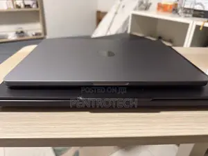 Laptop Apple MacBook Air 2022 M2 8GB Apple M2 SSD 256GB