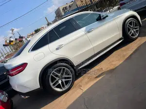 Mercedes-Benz GLE-Class GLE 350d 4MATIC 2017 White