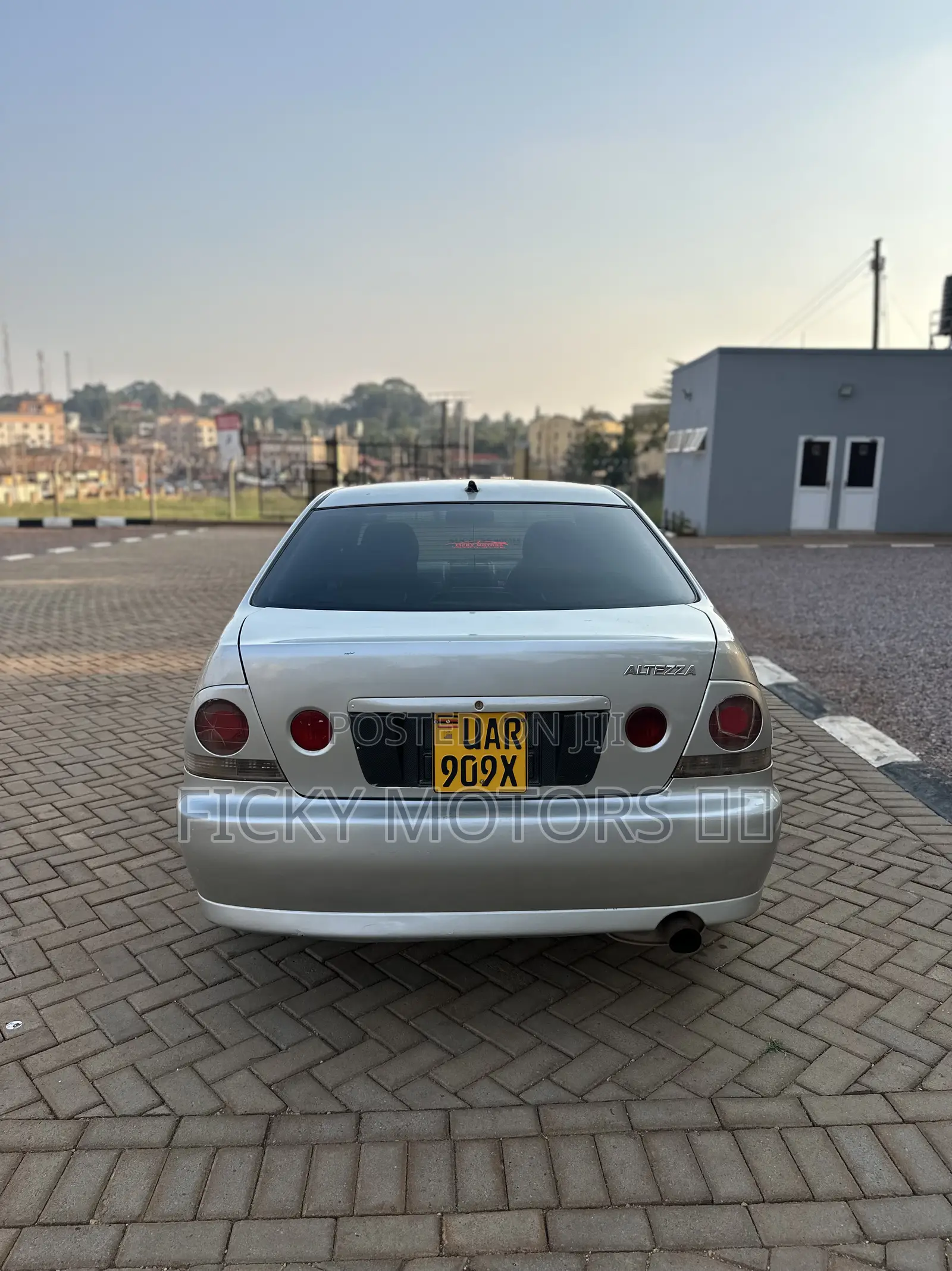Toyota Altezza 2000 Silver