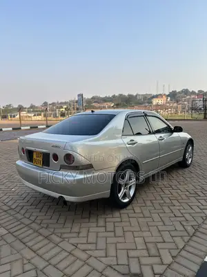 Toyota Altezza 2000 Silver