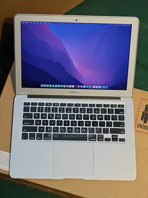 Laptop Apple MacBook 2017 8GB Intel Core i7 SSD 500GB