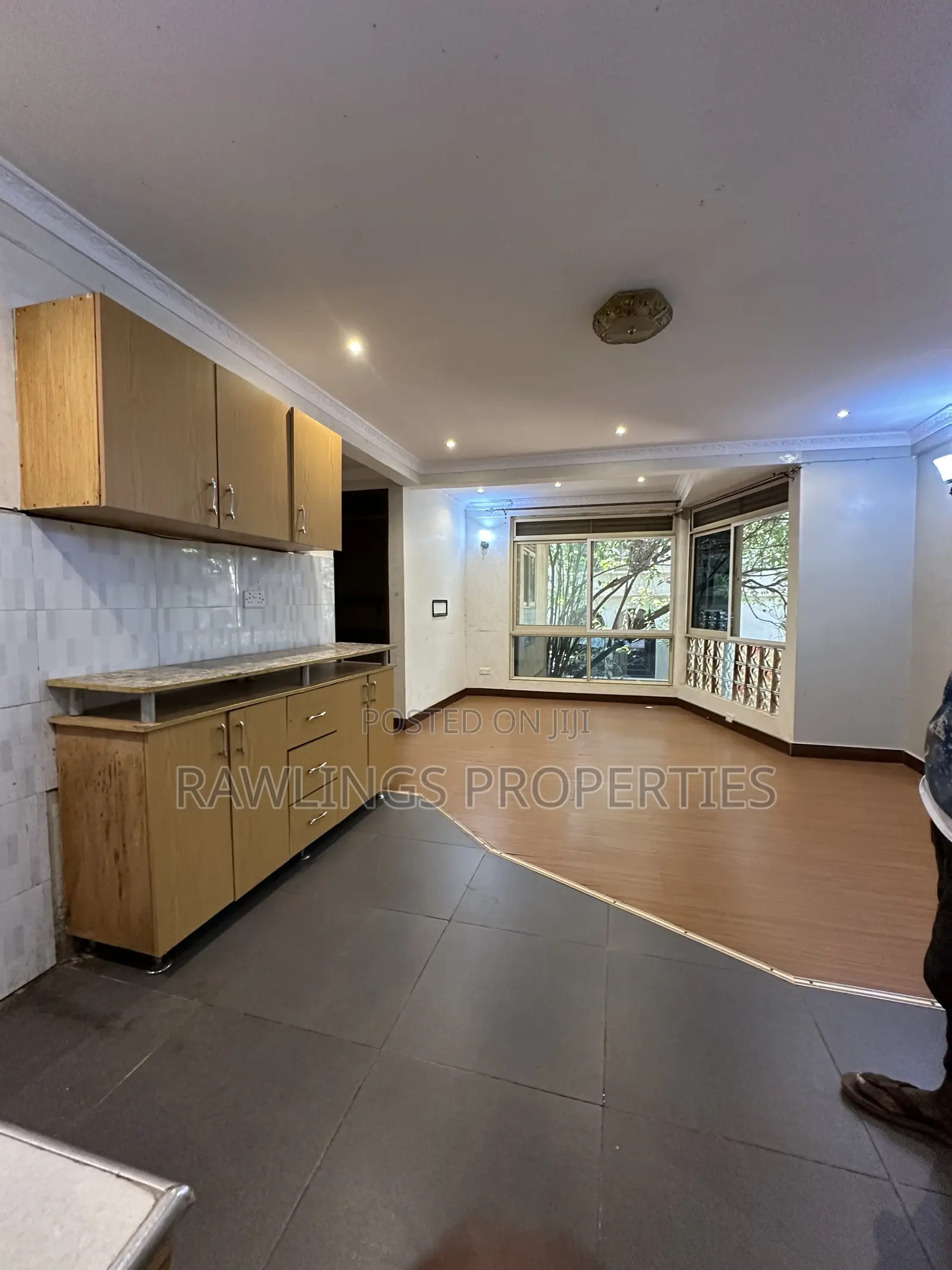3bdrm Apartment in Kisugu, Makindye for rent