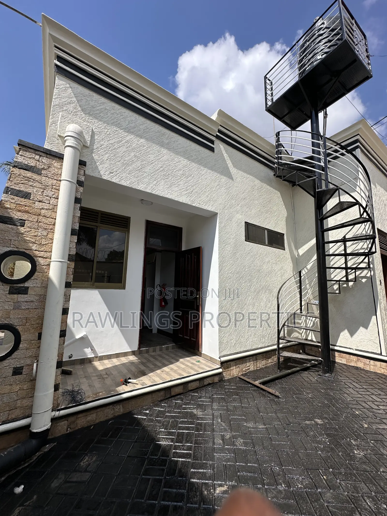 3bdrm Bungalow in Kibuli, Makindye for rent