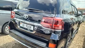 Toyota Land Cruiser Prado 2013 Black