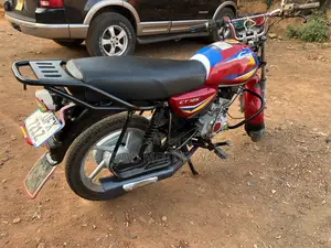 Bajaj CT 125X 2023 Red
