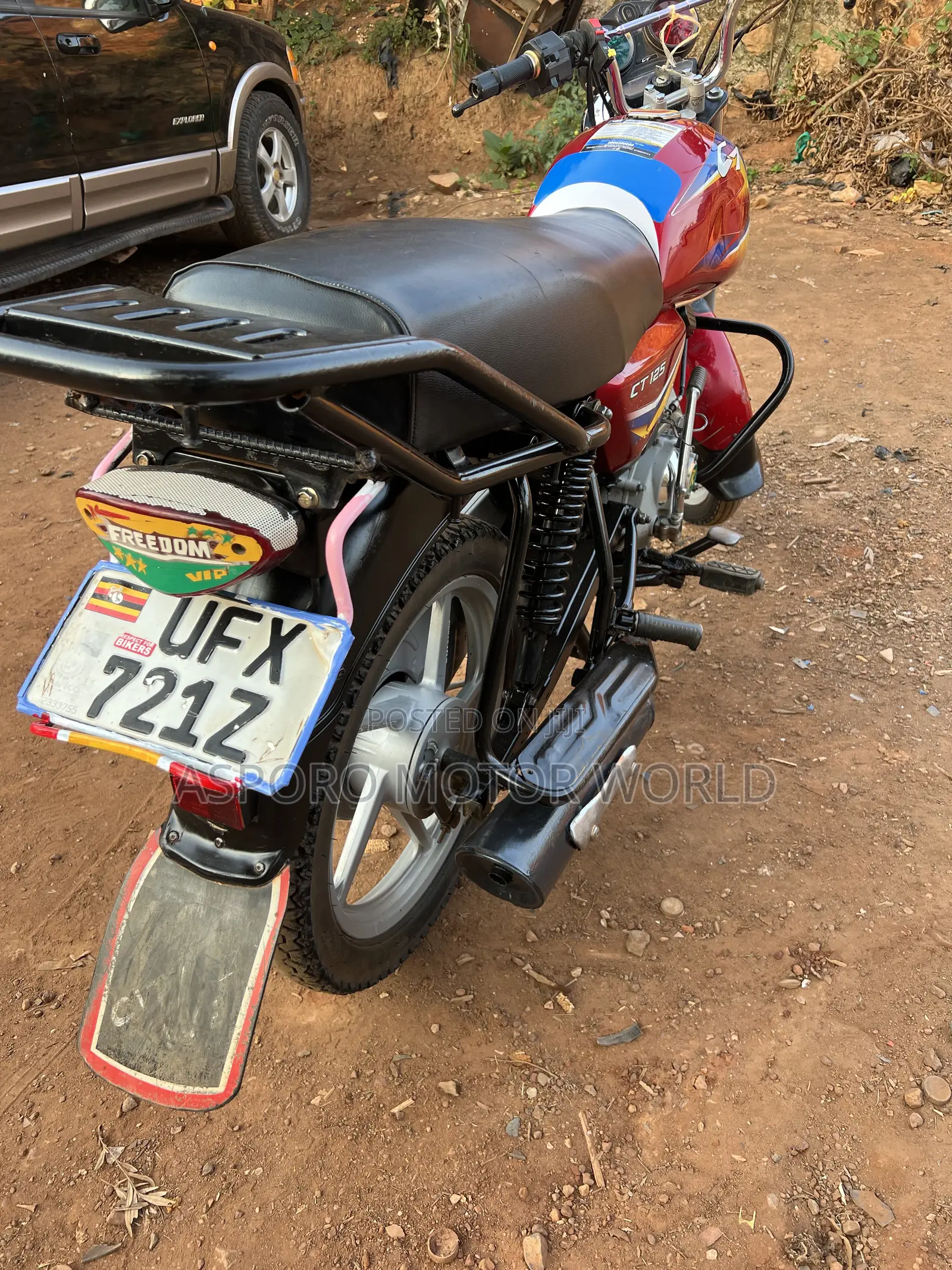 Bajaj CT 125X 2023 Red