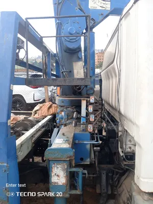 Canter Crane 4 D 33 Engine