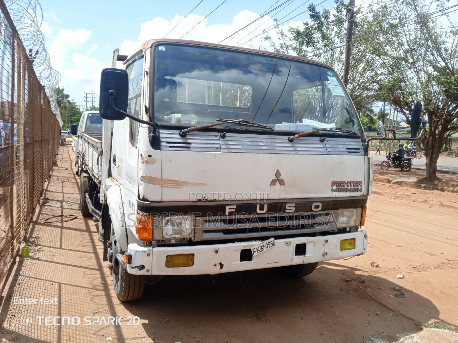 Mitsubishi Fuso Mignon 1988 White
