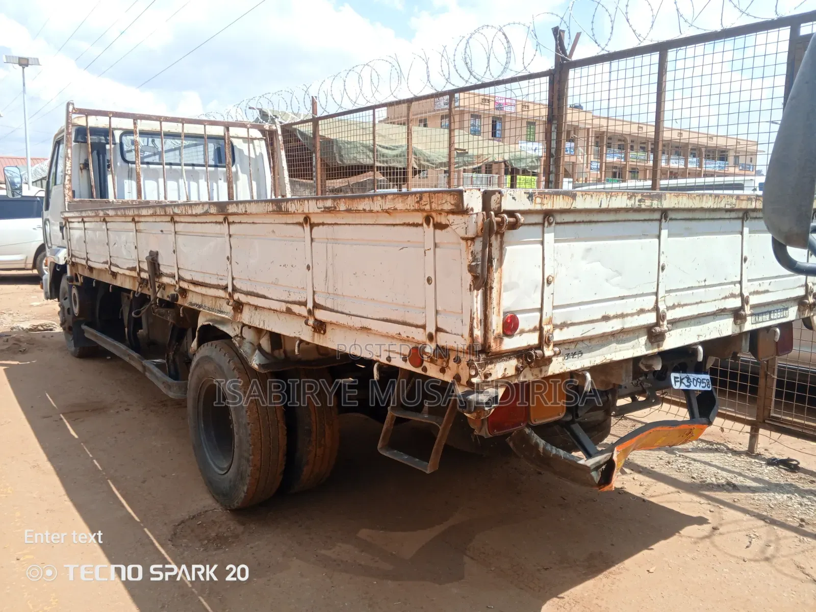 Mitsubishi Fuso Mignon 1988 White