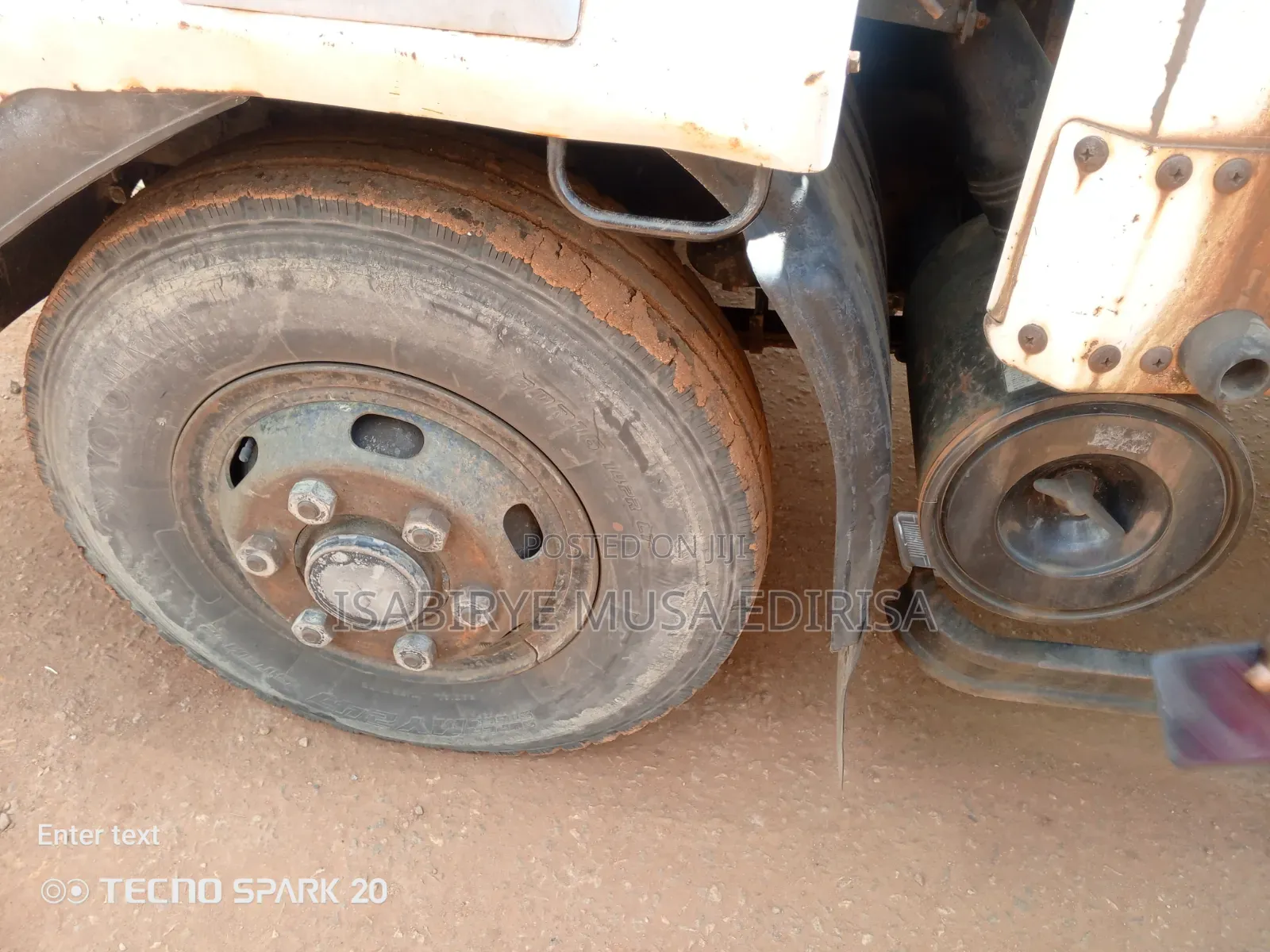 Mitsubishi Fuso Mignon 1988 White