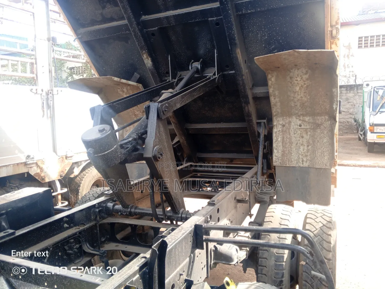 Fuso Fihter Tipper Black Top