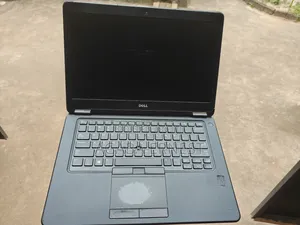 Laptop Dell Latitude 7450 4GB Intel Core i5 HDD 1T