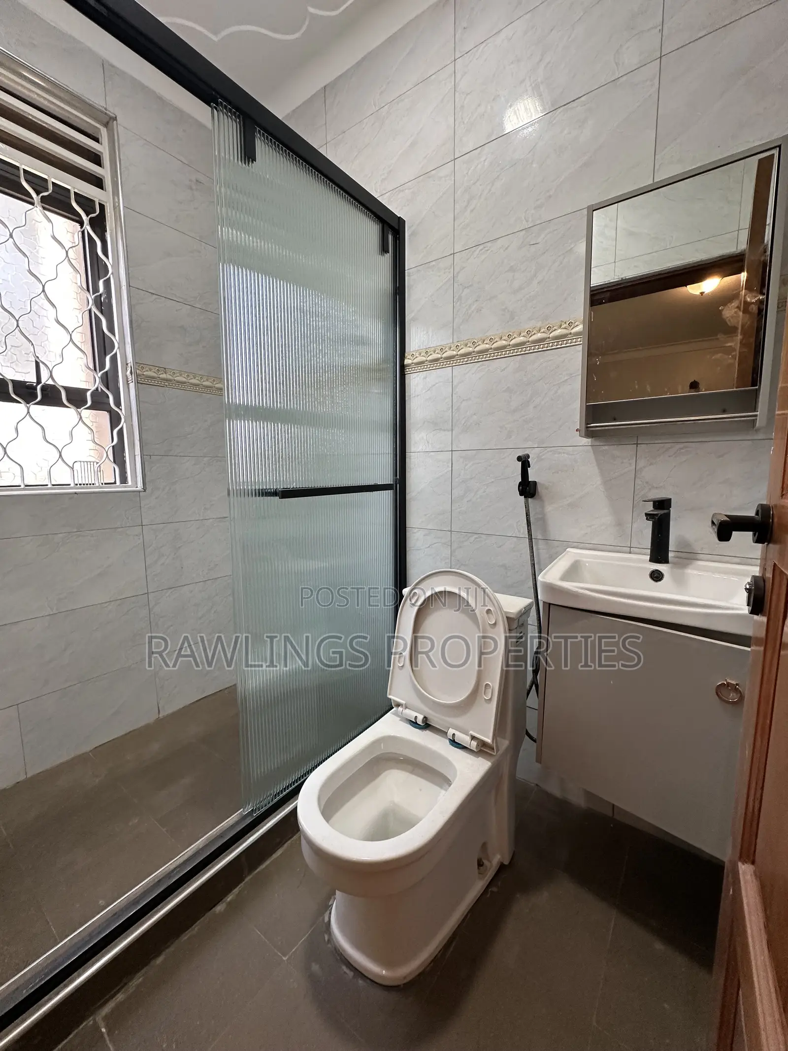 2bdrm Apartment in Human Rights, Makindye for rent